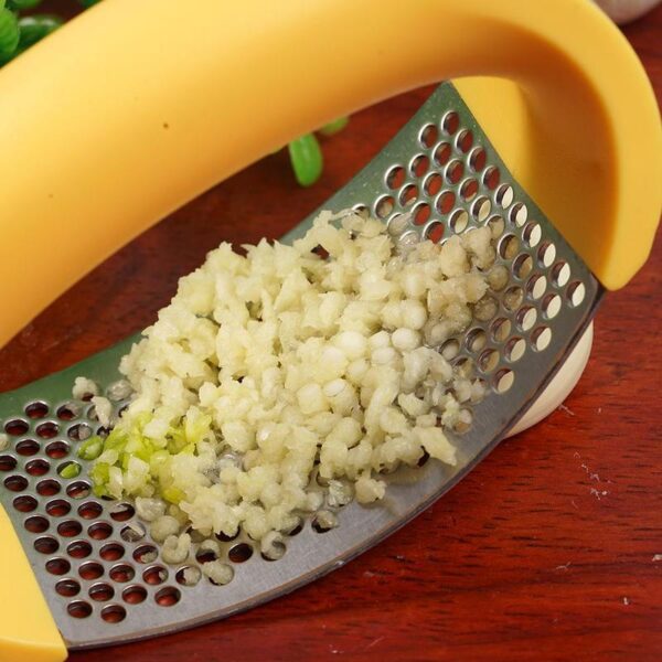 Stainless Steel Garlic Masher Garlic Press Household Manual Curve Fruit Vegetable Tools Kitchen Gadgets - Image 4